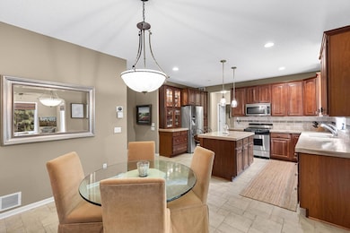 9750 Belmont Ln, Eden Prairie, MN 55347 - photo 4