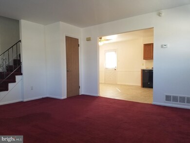 1206 Simpson St, Crum Lynne, PA 19022 - photo 2