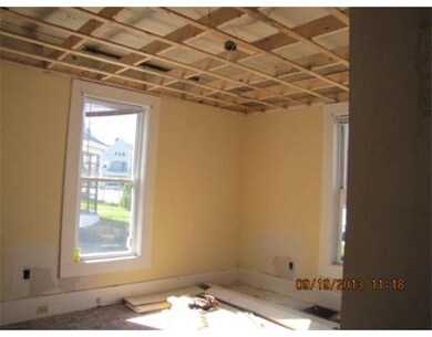 9 Freeland St, Worcester, MA 01603 - photo 7