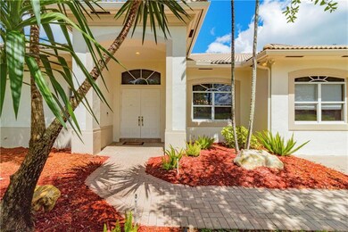 13857 SW 44th St, Davie, FL 33330 - photo 2