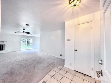 Spacious layout upon entering!