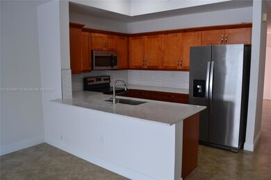 11017 NW 43rd Ln unit x, Doral, FL 33178 - photo 6