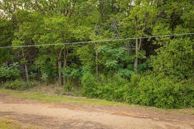 529 W 18th St, Concordia, KS 66901 - photo 4