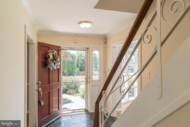 2043 Wisteria Ln, Lafayette Hill, PA 19444 - photo 4