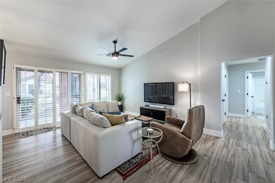 Engineered Wood Flooring/Ceiling Fan