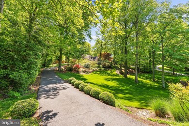 7211 Brookstone Ct, Potomac, MD 20854 - photo 2