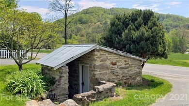 32 Hortons Creek Rd, Burnsville, NC 28714 - photo 2