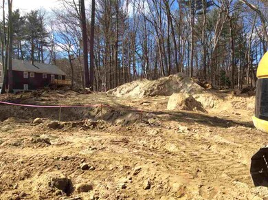 52 Amesbury Rd, Hopkinton, NH 03229 - photo 4