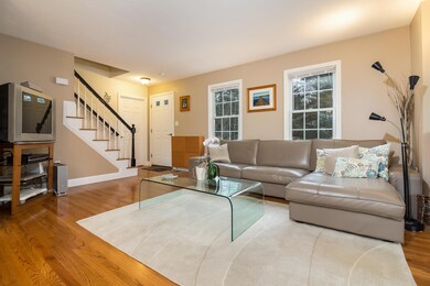 006-Living_Room-3946998-medium