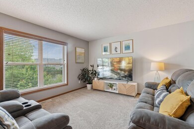 5121 Farnham Dr N, Hugo, MN 55038 - photo 7