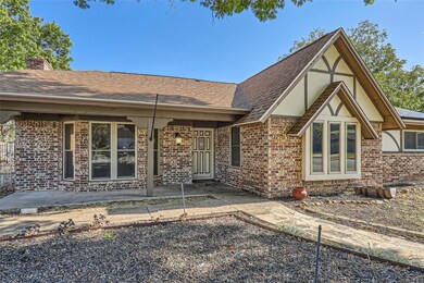 2100 Cannon Dr, Hurst, TX 76054 - photo 3