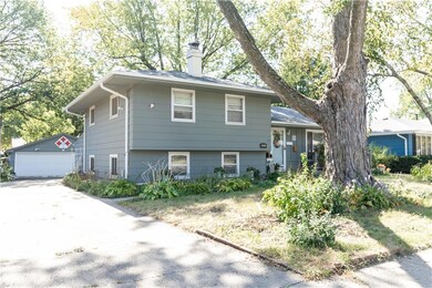 3822 Bel Aire Rd, Des Moines, IA 50310 - photo 3