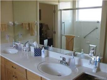 Double vanity