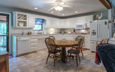 1199 Baxter Ridge Rd, Lawrenceburg, KY 40342 - photo 6