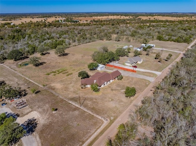 407 Raymond Rd, La Grange, TX 78945 - photo 3