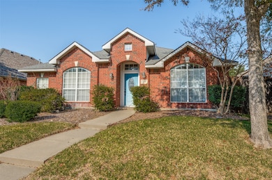 1398 Forest Oaks Ct, Frisco, TX 75034 - photo 2