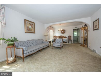 244 Hawthorne Rd, Morton, PA 19070 - photo 4