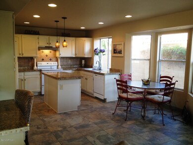 Kitchen - Eat in
