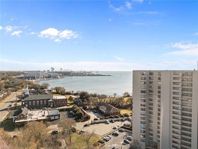 Windward Towers unit 15A, Newport News, VA 23607 - photo 6