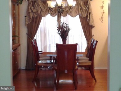 11 Amherst Dr, Burlington, NJ 08016 - photo 3