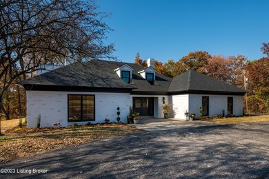 3008 Chalet Dr, Floyds Knobs, IN 47119 - photo 5