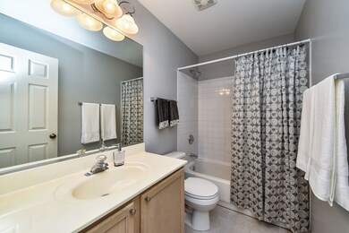 2844 Bluewater Cir unit 2, Naperville, IL 60564 - photo 3