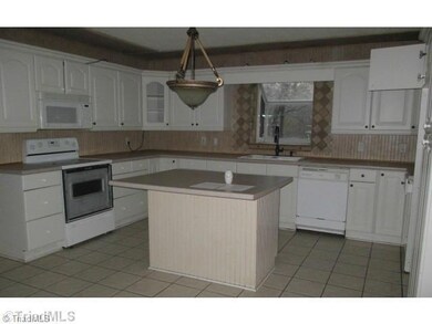 Cafeteria/Kitchen.