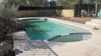 Melissa pool 2