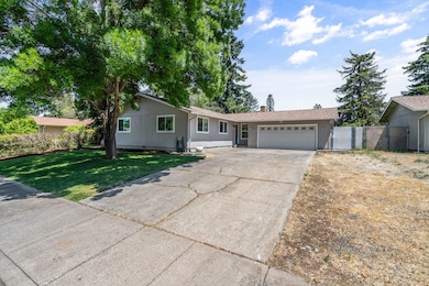 1201 kelly st, medford-02