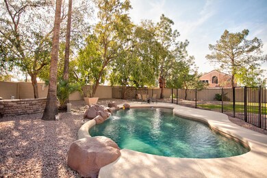 Pebble-tec pool