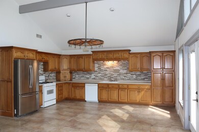 10653 E Wright Rd, Bloomfield, IN 47424 - photo 7