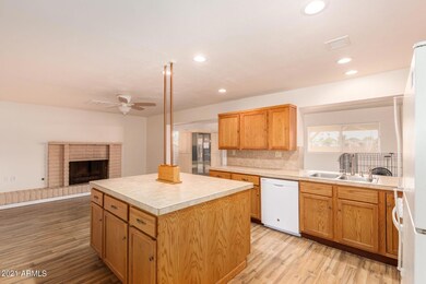 3702 W Purdue Ave, Phoenix, AZ 85051 - photo 2