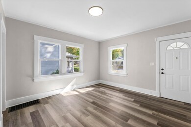 1704 W Church St, Champaign, IL 61821 - photo 6