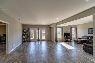 10516 Lilly Garden Dr, Louisville, KY 40291 - photo 7