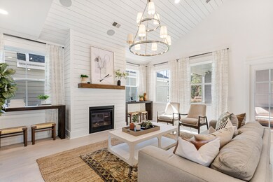 1009OakBluff-KeenEyeMarketing-06