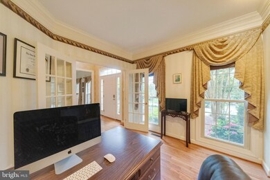 4963 Wharff Ln, Ellicott City, MD 21043 - photo 7