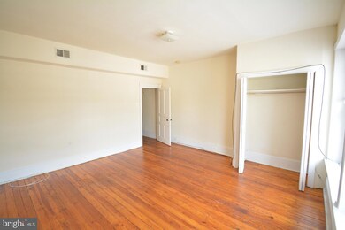 444 W Queen Ln unit 2, Philadelphia, PA 19144 - photo 3