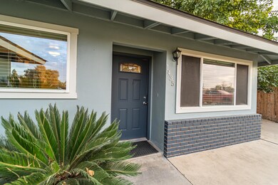 1435 W Sunnyside Ave-07