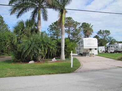 165 Plantation Dr, Titusville, FL 32780 - photo 3