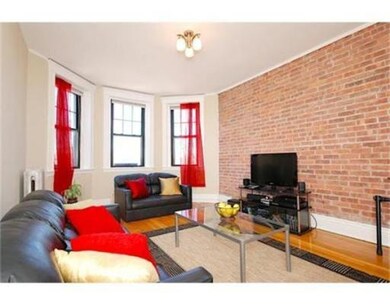 386 Riverway unit 5, Boston, MA 02115 - photo 2
