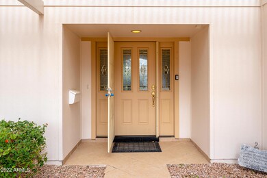 03_Front-Door_01
