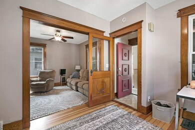 2027 N Myrtle St, Davenport, IA 52804 - photo 4