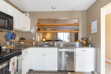 43 Overlook Dr, South Burlington, VT 05403 - photo 6