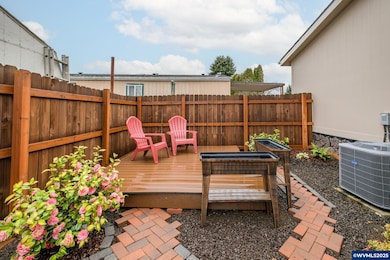 204 Cascade Dr unit 8, Lebanon, OR 97355 - photo 3