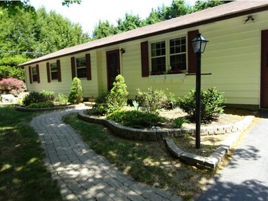 Lovely 3 season porch
