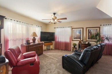 05_320GilsonStreet_1_LivingRoom_LowRes
