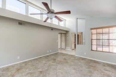Living Room (3)