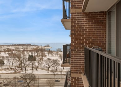 The Waterford unit 14H, Chicago, IL 60613 - photo 2