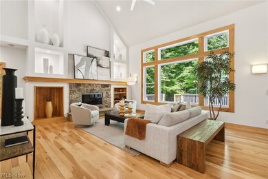 820 Cascades Dr, Aurora, OH 44202 - photo 3