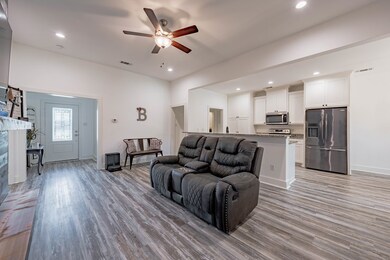 2006 Clay St, Mabank, TX 75147 - photo 2